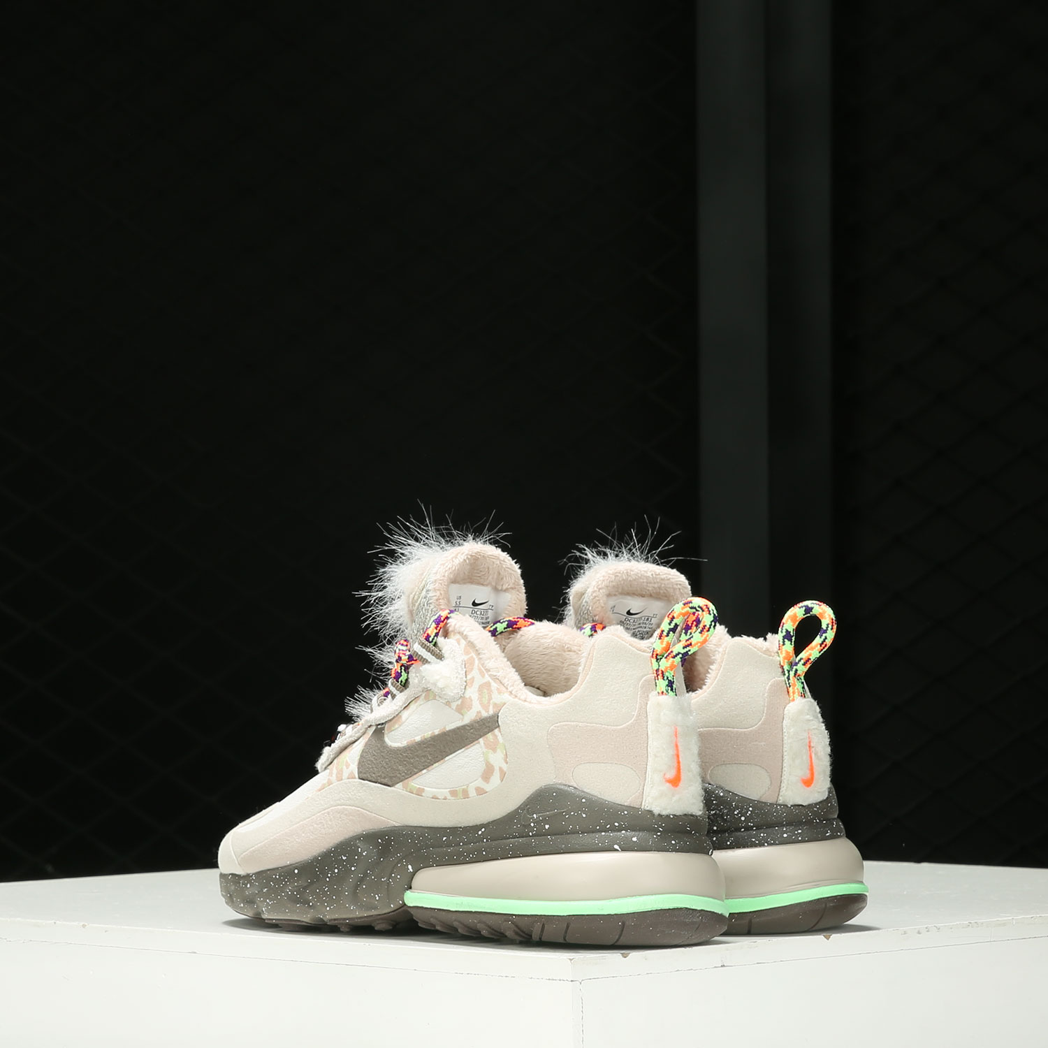 حذاء الجري Nike الأصلي AIR MAX - مراجعة Nike Shoes Air Max 270 وسعره